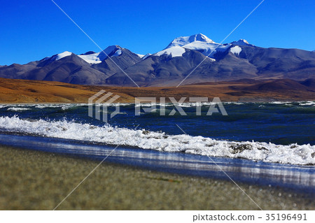 sacred lake in tibet landscape 35196491