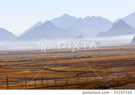 Tibetan landscape travel 35197339