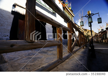 city view in Tibet china 35198040