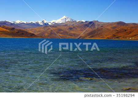 sacred lake in tibet landscape 35198294