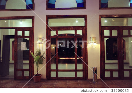 reception desk at the blurred background reception desk at the blurred background 35200085