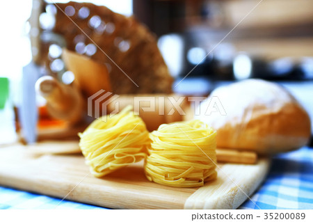 Pasta of different varieties for cooking Pasta of different varieties for cooking 35200089