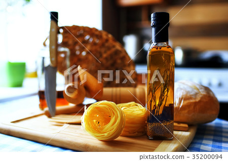 Pasta of different varieties for cooking Pasta of different varieties for cooking 35200094