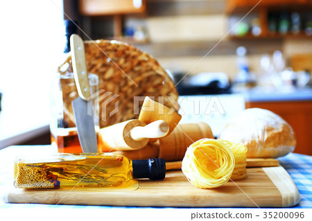 Pasta of different varieties for cooking Pasta of different varieties for cooking 35200096