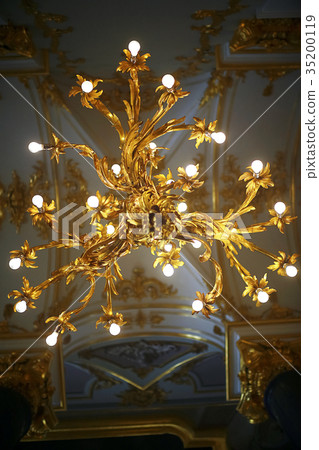 Luxury Interior in the Peterhof Luxury Interior in the Peterhof 35200119