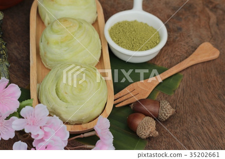 Festival moon cake - Chinese cake  35202661
