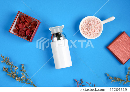 bottle placed, Blank label package for mock up. bottle placed, Blank label package for mock up. 35204819