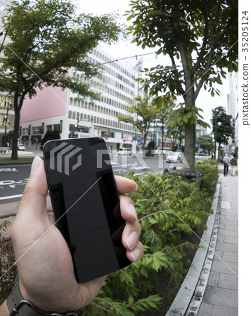 使用智能手機（正品和POV表達） 35205124