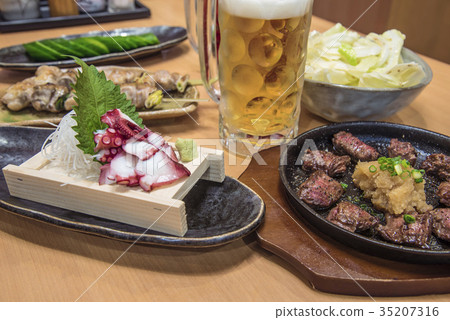 酒館的食物 酒館的食物 35207316
