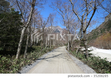 Kamikochi in spring Kamikochi in spring 35208285