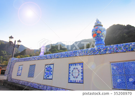 Landscape of Imari pottery Landscape of Imari pottery 35208970