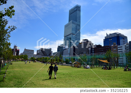 這個城市的綠洲 35210225