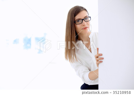 Portrait of modern business woman in the offic Portrait of modern business woman in the offic 35210958