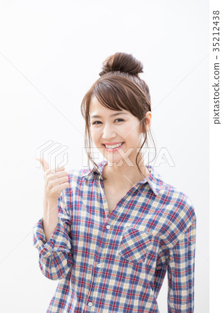 Young woman good Young woman good 35212438