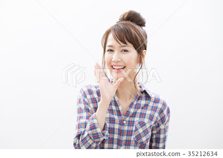 年輕女子歡呼 35212634