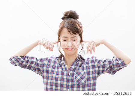 年輕女子負面嘈雜 年輕女子負面嘈雜 35212635