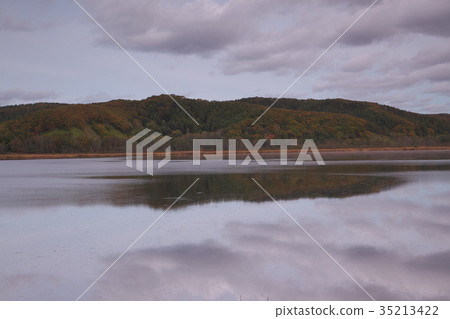 Cloudy lake 35213422