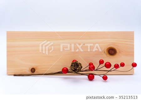 Message board and pine cone Message board and pine cone 35213513