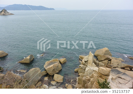 從京都府看到的若狹灣 從京都府看到的若狹灣 35213737