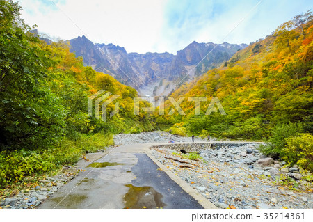 Tanigawa Takeichi Ichinokura在秋天 35214361