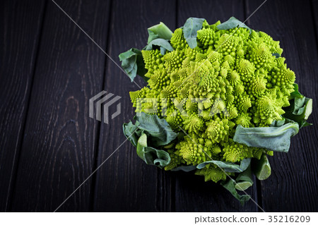 Romanesco cabbage 35216209