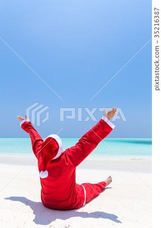 Santa Claus celebrate Christmas beach 35216387