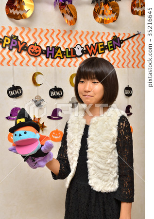 一個喜歡萬聖節派對的女孩 35216645