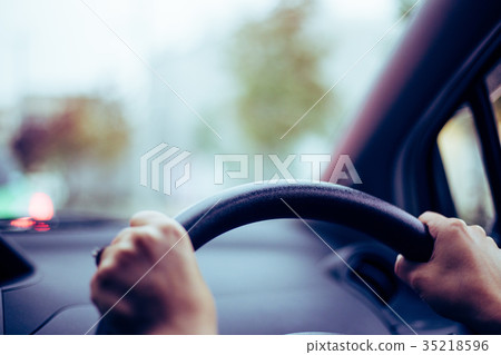 Hand with car handle 35218596