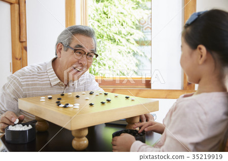 Grandfather, granddaughter Grandfather, granddaughter 35219919