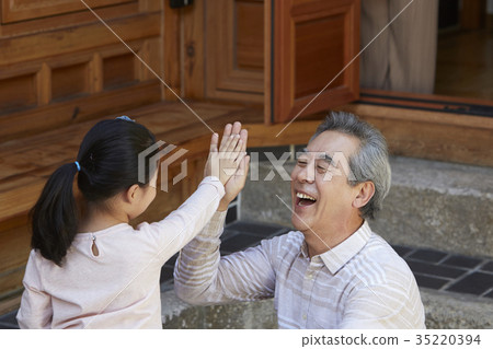 爺爺，孫女 35220394