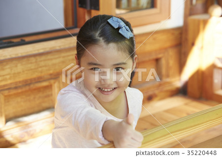 孩子，孫女 35220448