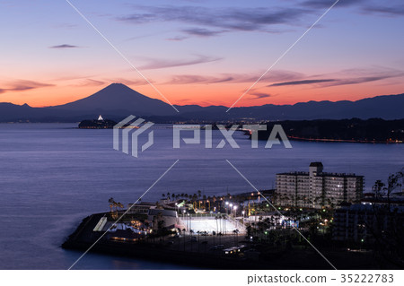 Sunset view of Mount Fuji seen from Ayako Osaki Park Sunset view of Mount Fuji seen from Ayako Osaki Park 35222783