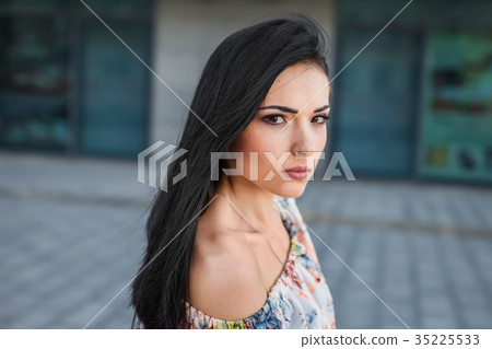 attractive luxury girl 35225533
