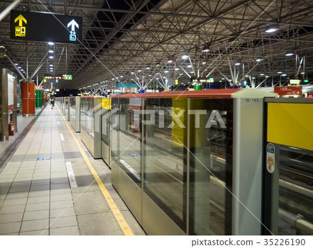 Taipei MRT Taipei MRT 35226190