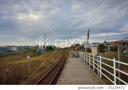 Down to Higashi Nemuro Station 35226472