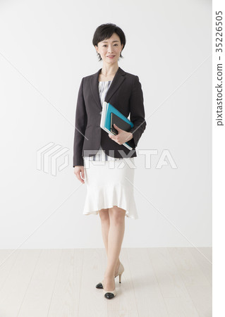 Ala Four Women Business Image 35226505