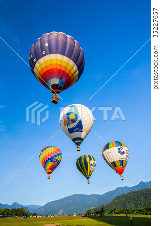 台灣台東熱汽球嘉年華Asia Taiwan Taitung hot air balloon 35227657