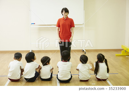 孩子們在體育課教學教學故事 35233900