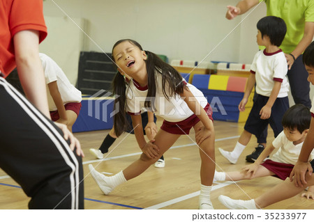 Gymnastics classroom instruction Kids preparation exercises 35233977