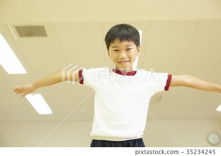 Gymnastics classroom average balance child 35234245