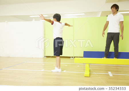 Gymnastics classroom average balance child 35234333