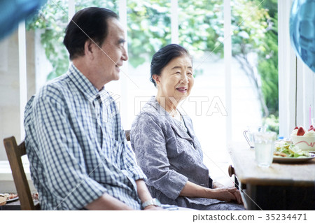 老夫婦的慶祝活動 35234471