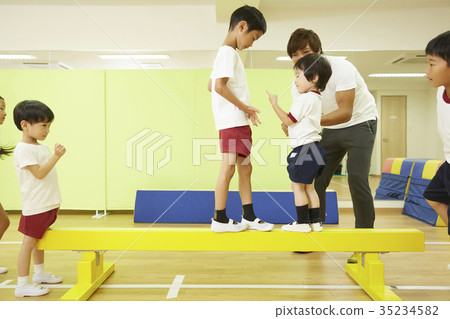 Gymnastics classroom average stand kids 35234582
