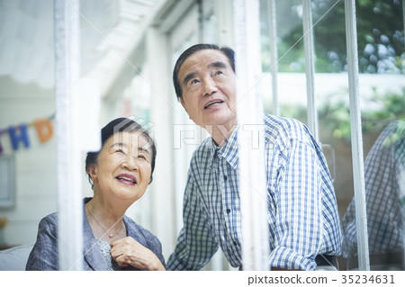 Elderly couple 35234631