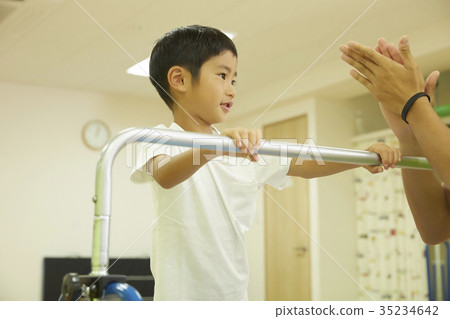 Gymnastics class iron rod kids 35234642