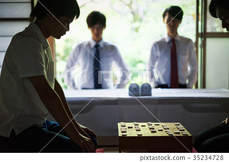 Shogi's opponent Shogi's opponent 35234728