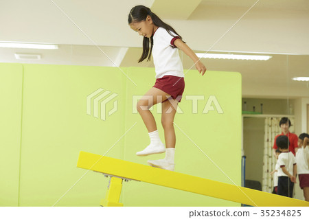 Gymnastics classroom children instruction average 35234825