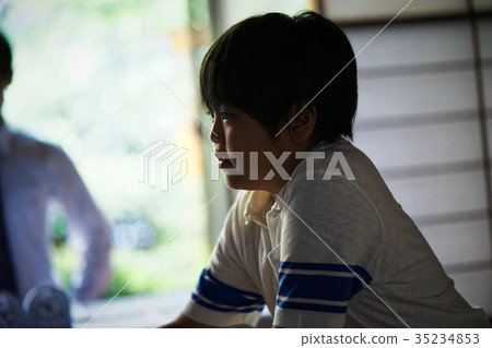 Boy pointing at shogi Boy pointing at shogi 35234853