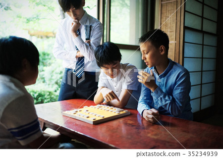 一個學習將棋的男孩 35234939