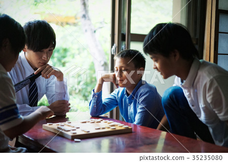 一個學習將棋的男孩 35235080